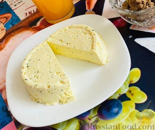 Домашний сыр из молока, яиц и сметаны